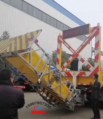 安全新升級，守護道路作業——東風天錦CLW5100TFZD5型防撞緩沖車正式問世